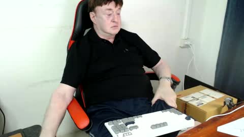 Tom Delaney online show from 02.10.25