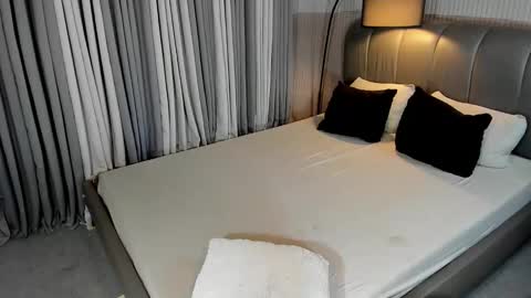 Snapshot of erotictsmonica chatting on 02.04.25 monica online show from 02.04.25