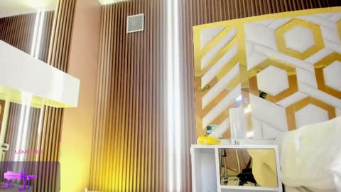 TINY  online show from 03.05.25