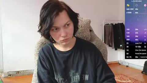 esajukyy online show from 04.28.26