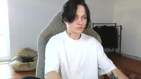 esajukyy online show from 07.01.26