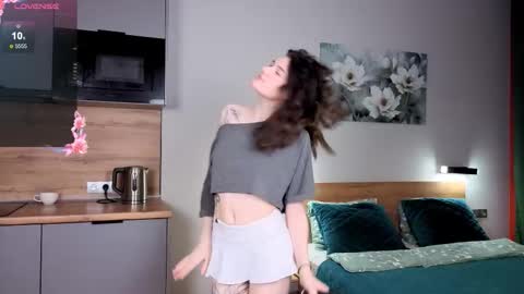 EshleGreen online show from 11.21.25