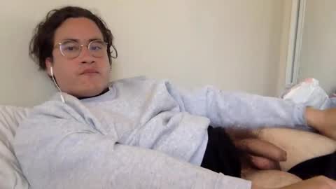Snapshot of esiiiiiiiiis chatting on 05.21.26 esiiiiiiiiis online show from 05.21.26