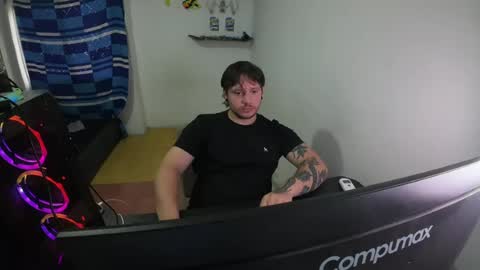 Snapshot of eskol212 chatting on 07.15.26 eskol212 online show from 07.15.26