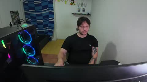Snapshot of eskol212 chatting on 07.18.26 eskol212 online show from 07.18.26