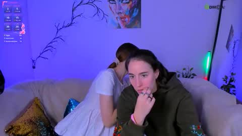 esma_shine online show from 10.16.25