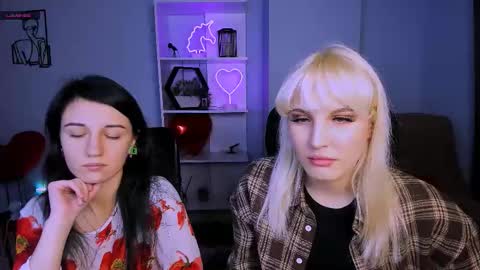 esma_shine online show from 11.24.25