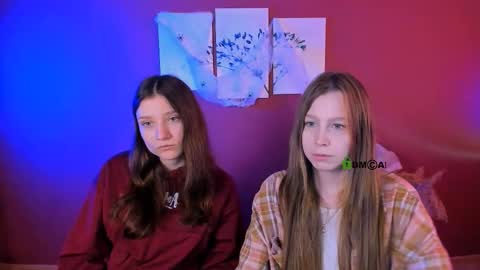 esme_moore_ online show from 10.30.25