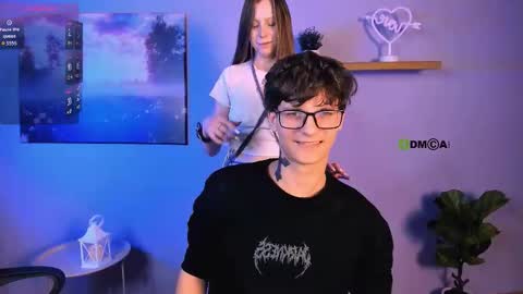 esme_moore_ online show from 11.14.25