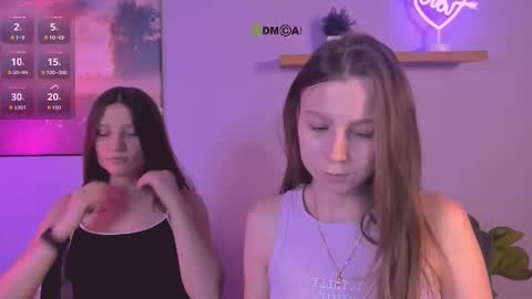 esme_moore_ online show from 12.05.25