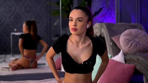 Snapshot of esmeainsley chatting on 12.04.24 Raluca  online show from 12.04.24