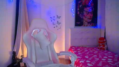 Esmeralda online show from 12.24.24