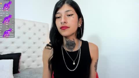 Snapshot of esmeralda_06 chatting on 02.22.25 esmeralda online show from 02.22.25