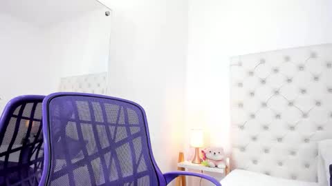 esmeralda  online show from 02.28.26