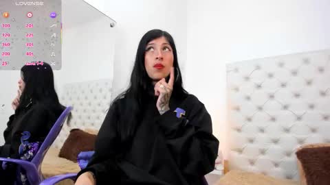 esmeralda  online show from 03.12.26