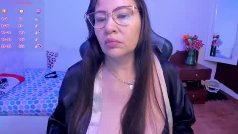 esme online show from 10.12.25