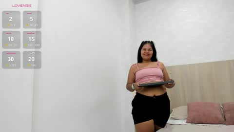 Esmeralda online show from 04.20.26