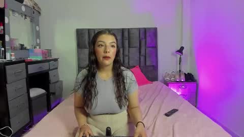 Perla online show from 01.15.26