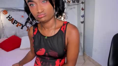 Snapshot of esmeraldanyx chatting on 10.27.25 esmeraldanyx online show from 10.27.25