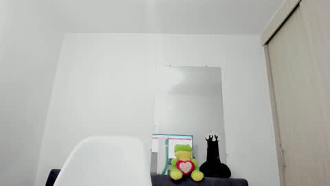 Esmeralda online show from 03.06.25