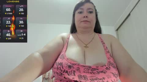 Snapshot of esmeraldo_mfc chatting on 05.30.26 Esmeralda online show from 05.30.26
