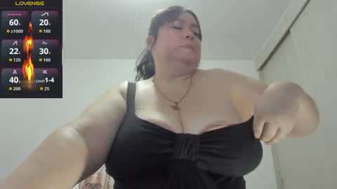 Snapshot of esmeraldo_mfc chatting on 06.16.26 Esmeralda online show from 06.16.26