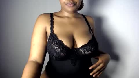 Esme online show from 05.30.26