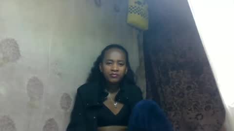 Snapshot of estancelee chatting on 06.19.26 estancelee online show from 06.19.26