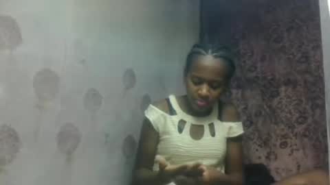 Snapshot of estancelee chatting on 06.29.26 estancelee online show from 06.29.26