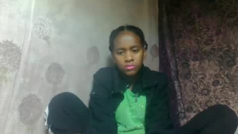 Snapshot of estancelee chatting on 07.01.26 estancelee online show from 07.01.26