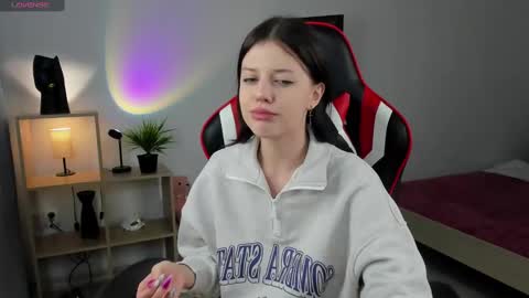 Snapshot of este_ria chatting on 12.10.24 esteria online show from 12.10.24