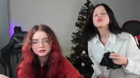 Snapshot of este_ria chatting on 12.24.24 esteria online show from 12.24.24