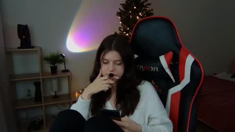 Snapshot of este_ria chatting on 01.15.25 esteria online show from 01.15.25