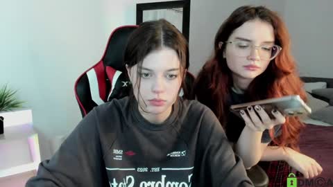 Snapshot of este_ria chatting on 01.19.25 esteria online show from 01.19.25