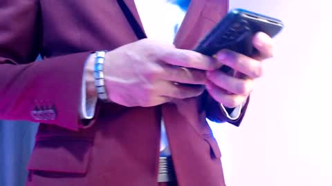 Esteban Fernandez online show from 12.18.24