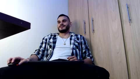 Esteban Fernandez online show from 01.12.25