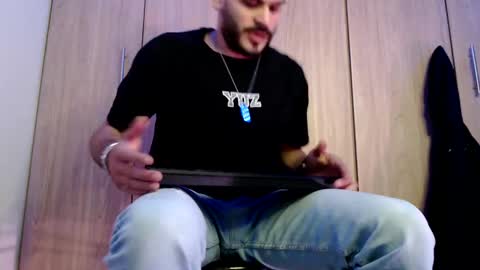 Esteban Fernandez online show from 01.18.25