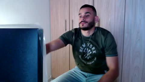 Esteban Fernandez online show from 02.04.25