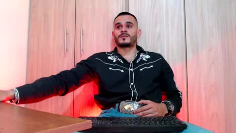 Esteban Fernandez online show from 02.07.25