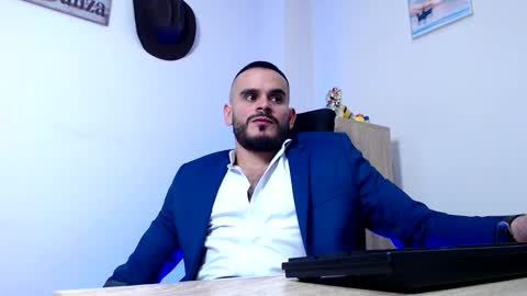 Esteban Fernandez online show from 02.24.26