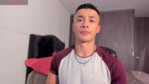 Snapshot of esteban_stud97 chatting on 10.19.25 Esteban Stud online show from 10.19.25