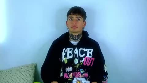 Esteban independent model online show from 03.12.25