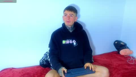 Esteban independent model online show from 04.16.26