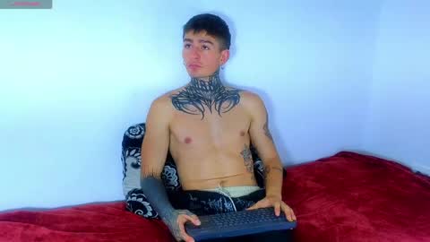 Esteban independent model online show from 05.02.26