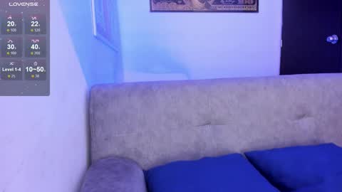 Snapshot of estebanperez_ chatting on 12.11.24 Esteban online show from 12.11.24