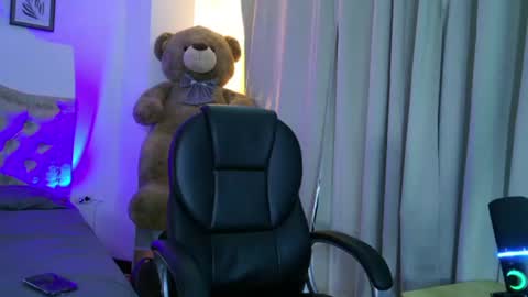 Esteban online show from 06.16.26