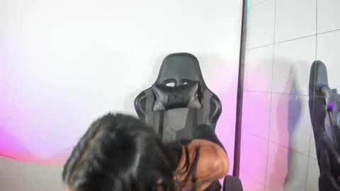 Snapshot of estefa_g chatting on 11.20.25 Estefa G online show from 11.20.25