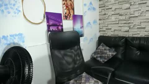 Snapshot of estefani_robles chatting on 01.15.26 estefani robles online show from 01.15.26