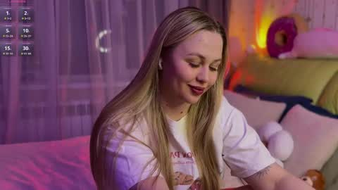 Estella online show from 04.27.26