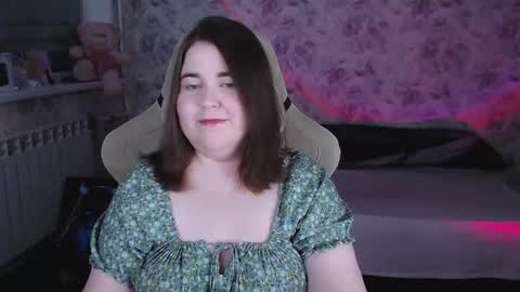 estelle_hicks online show from 04.28.26